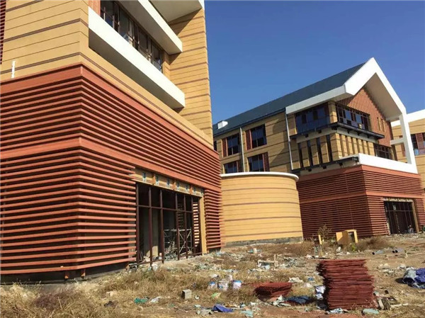 ���̰���