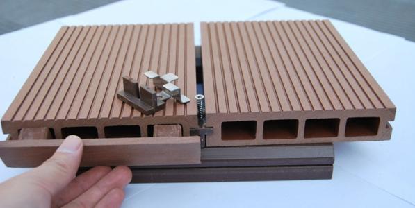 ��ľ����