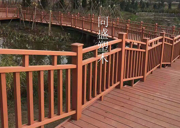 ���̰���