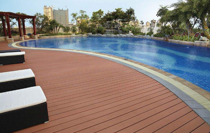 塑木地板成為城鎮(zhèn)靚麗景觀 塑木地板成為城鎮(zhèn)靚麗景觀